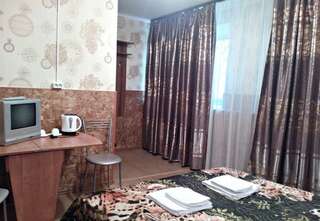 Гостиница Мини-отель Эконом Хабаровск Двухместный номер с 1 кроватью и общей ванной комнатой-14